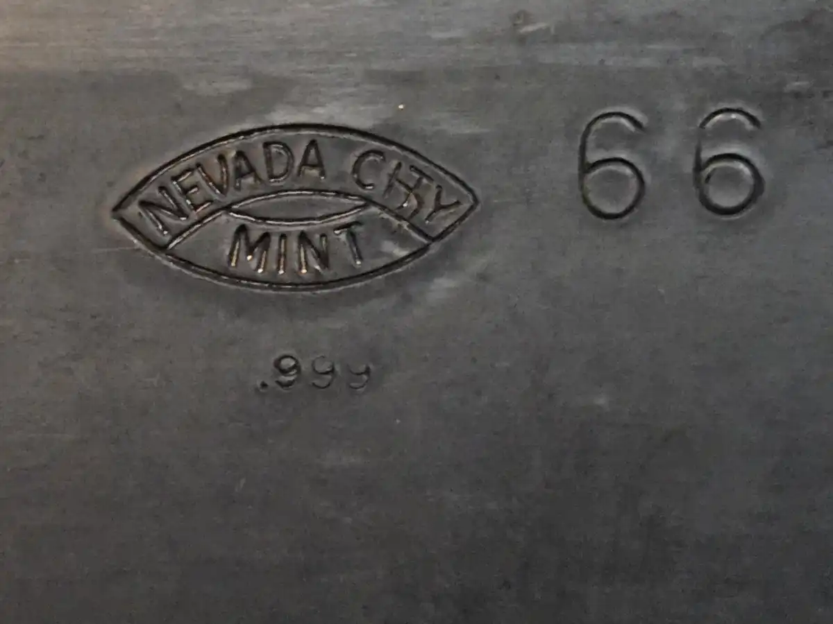 5-Oz-Silver-Nevada-City-Mint-Bar.-With-Obverse-&-Reverse-Of-CC-Morgan